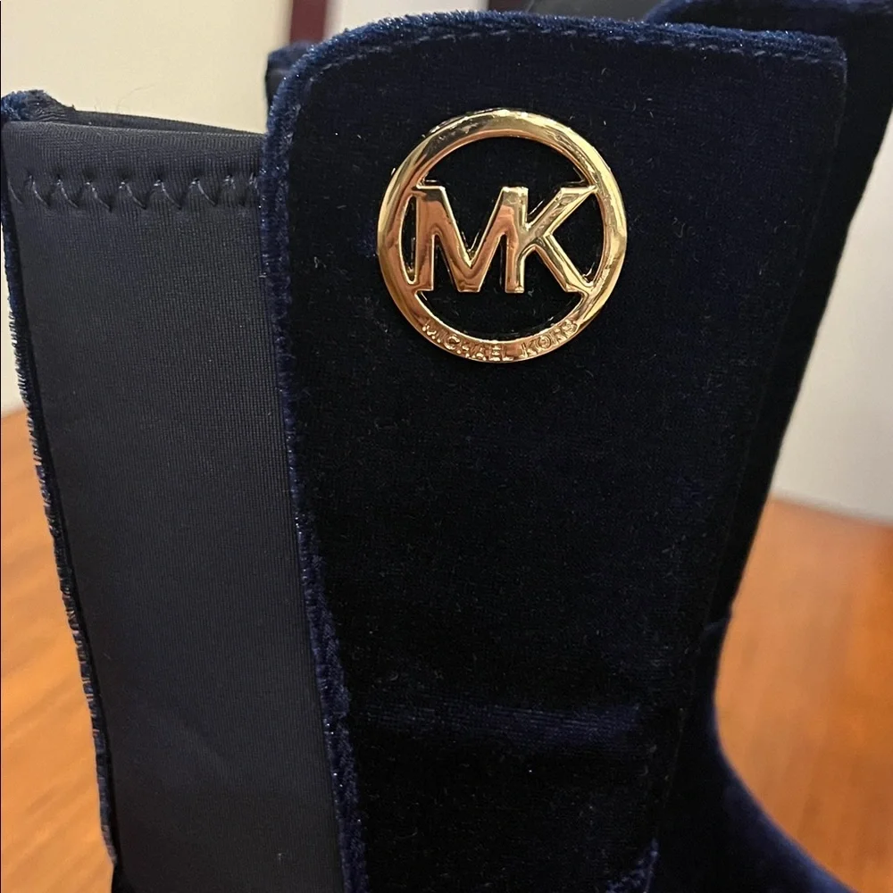 Michael Kors Emma Lily velour Boots new navy blue Girls Toddlers Size 7